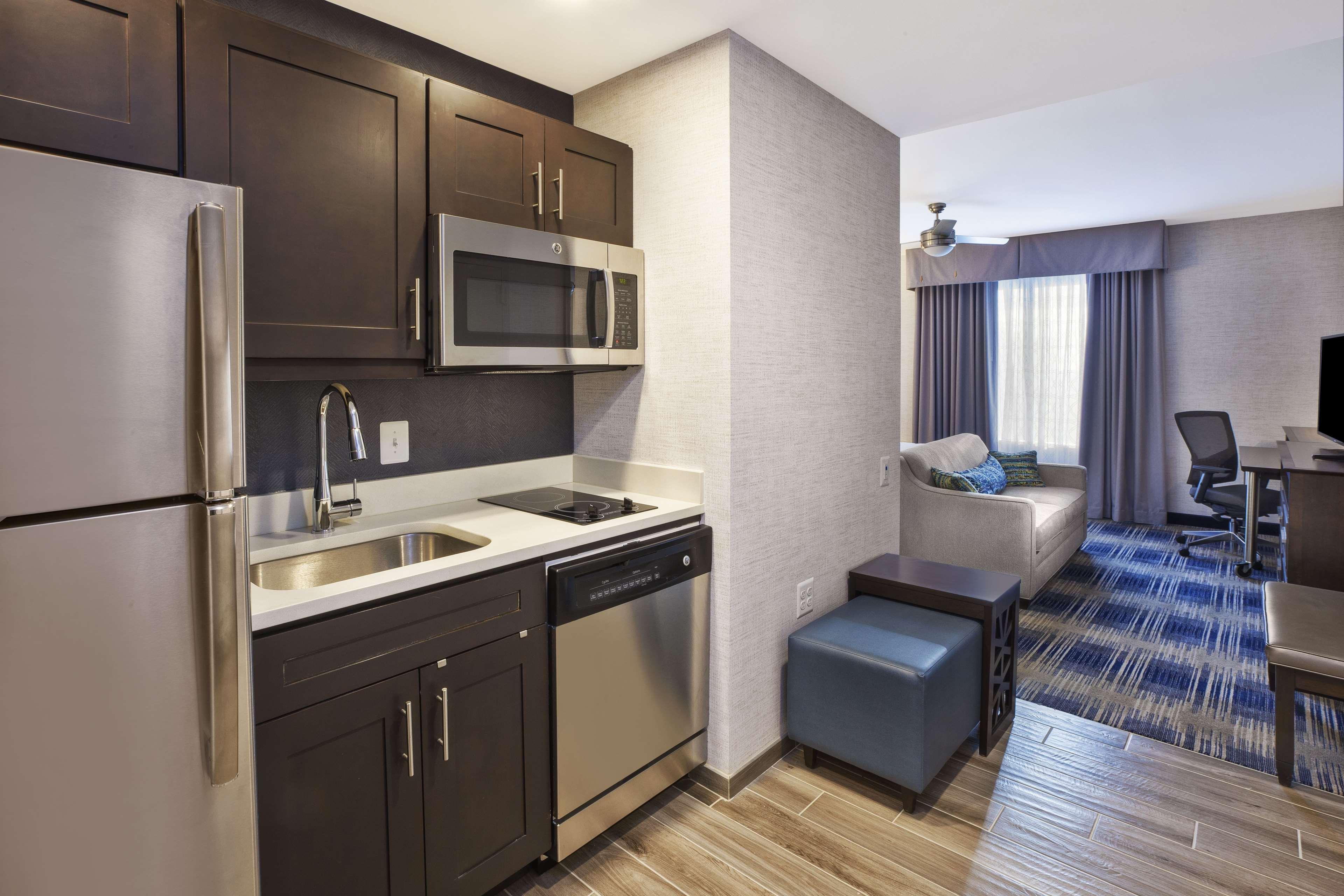 Homewood Suites By Hilton Arlington Rosslyn Key Bridge Exterior photo