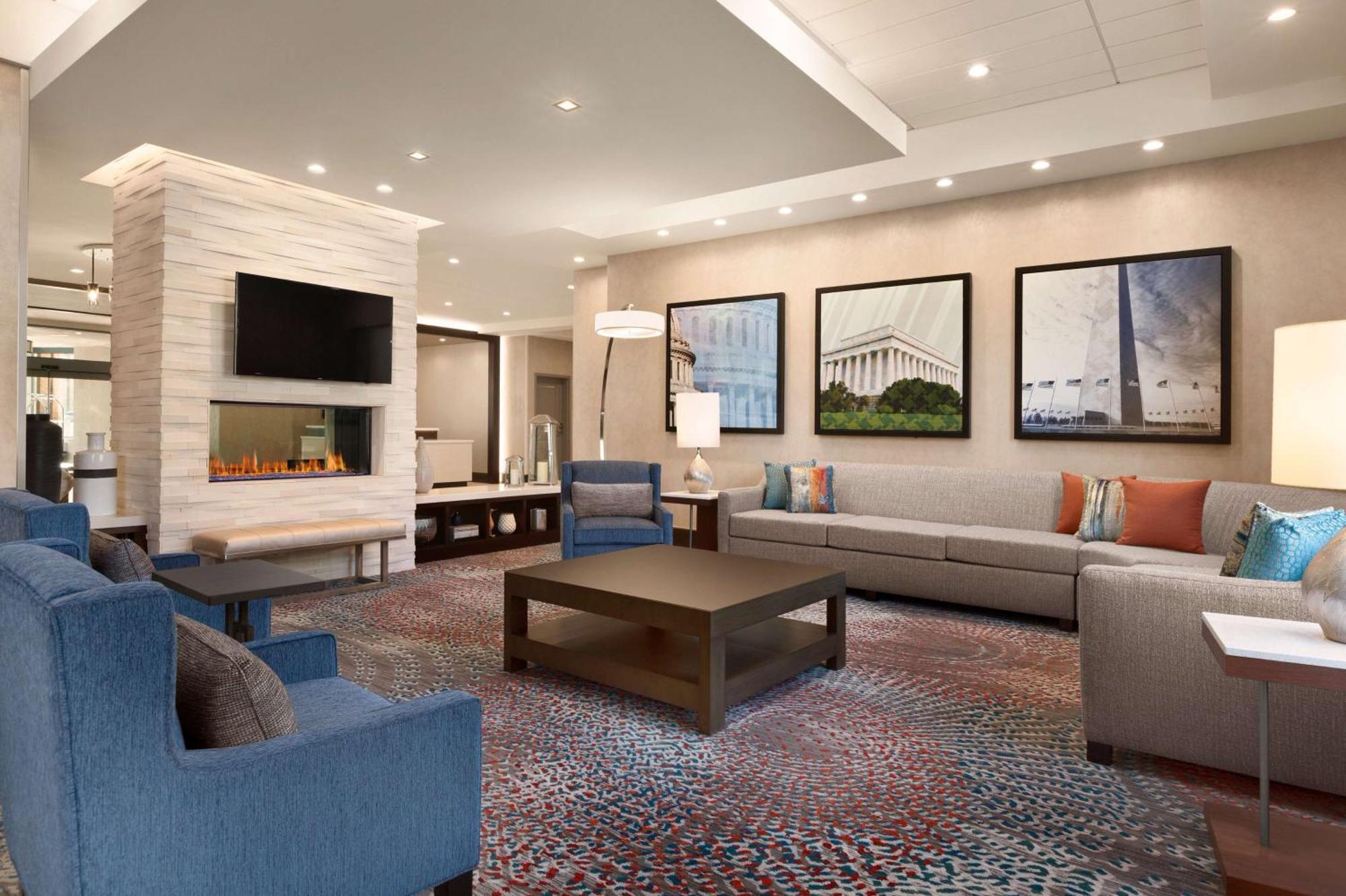 Homewood Suites By Hilton Arlington Rosslyn Key Bridge Exterior photo
